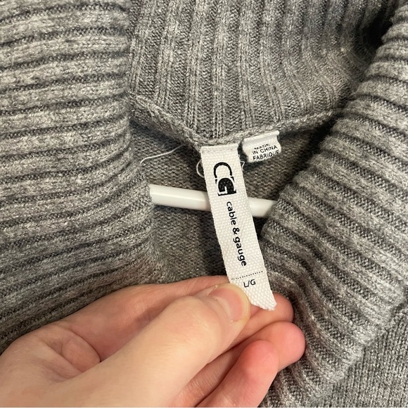 CABLE & GAUGE Cowl Neck Sweater Gray Flecked Speckled Hi-Lo Hem Tunic Sweater L - Picture 6 of 14